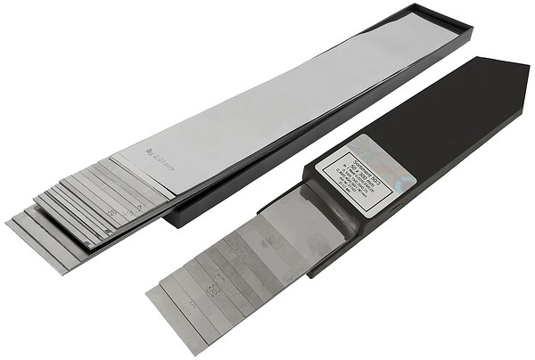 Precision feeler gauge shims sets  